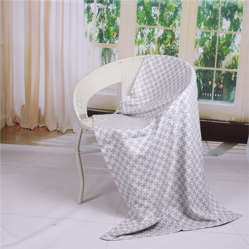 千鳥(niǎo)格真絲毯子