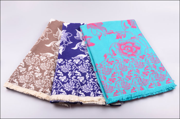 提花披肩 拉絨披肩 女士披肩批發(fā)