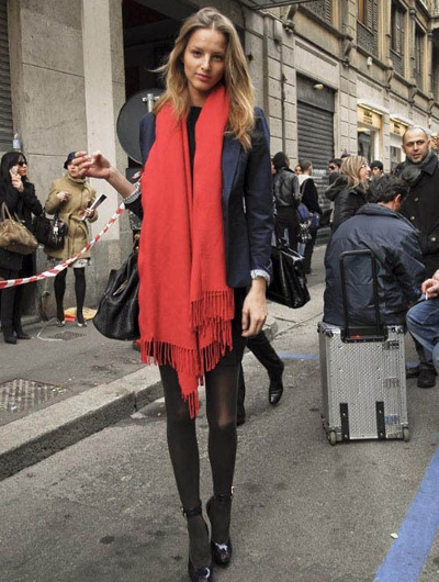 羊絨圍巾 紅色圍巾 羊絨圍巾的搭配