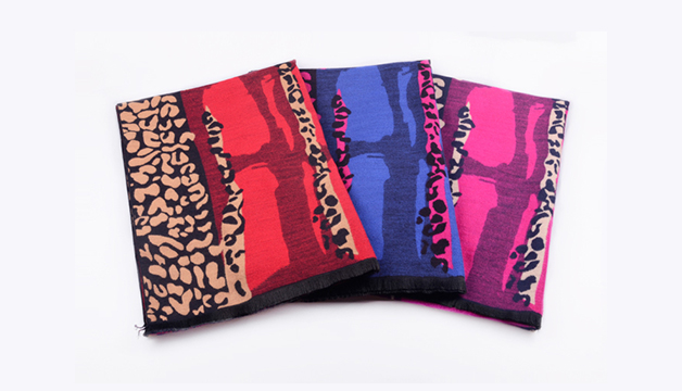 時(shí)尚女士豹紋披肩